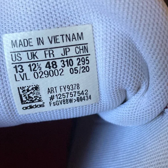 Adidas Basketball Shoes. - Picture 5 of 5